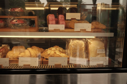 The Complete Guide to Refrigerated Bakery Cases
